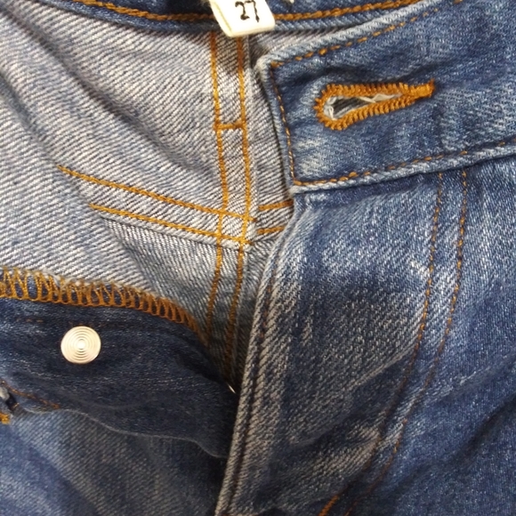 Rivet and thread jeans - Picture 2 of 4